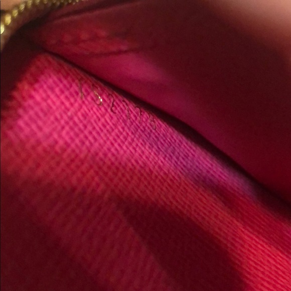 SOLD Louis Vuitton Patches Zippy Coin Wallet - Picture 6 of 8